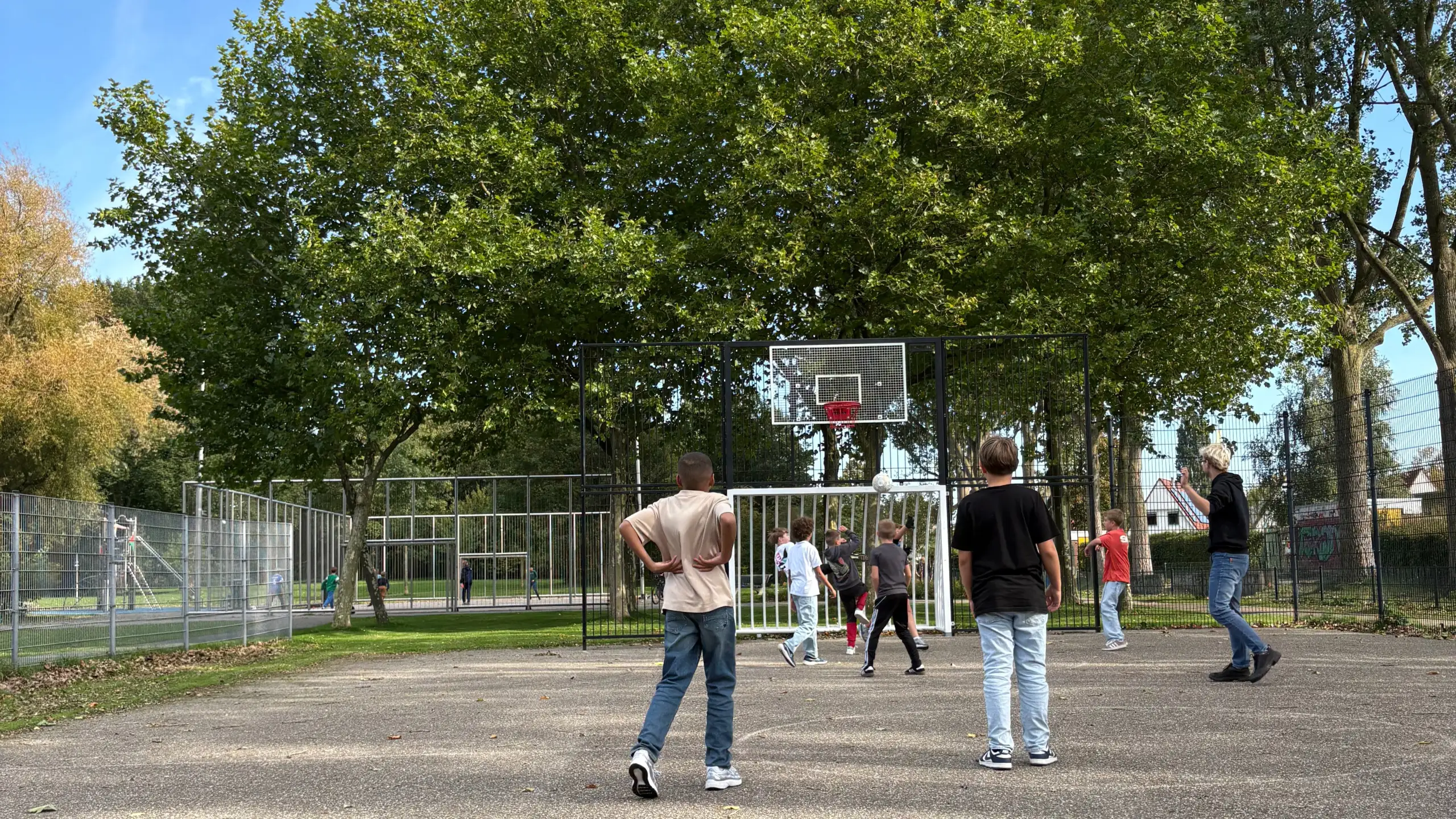 Camminghaburen teen club