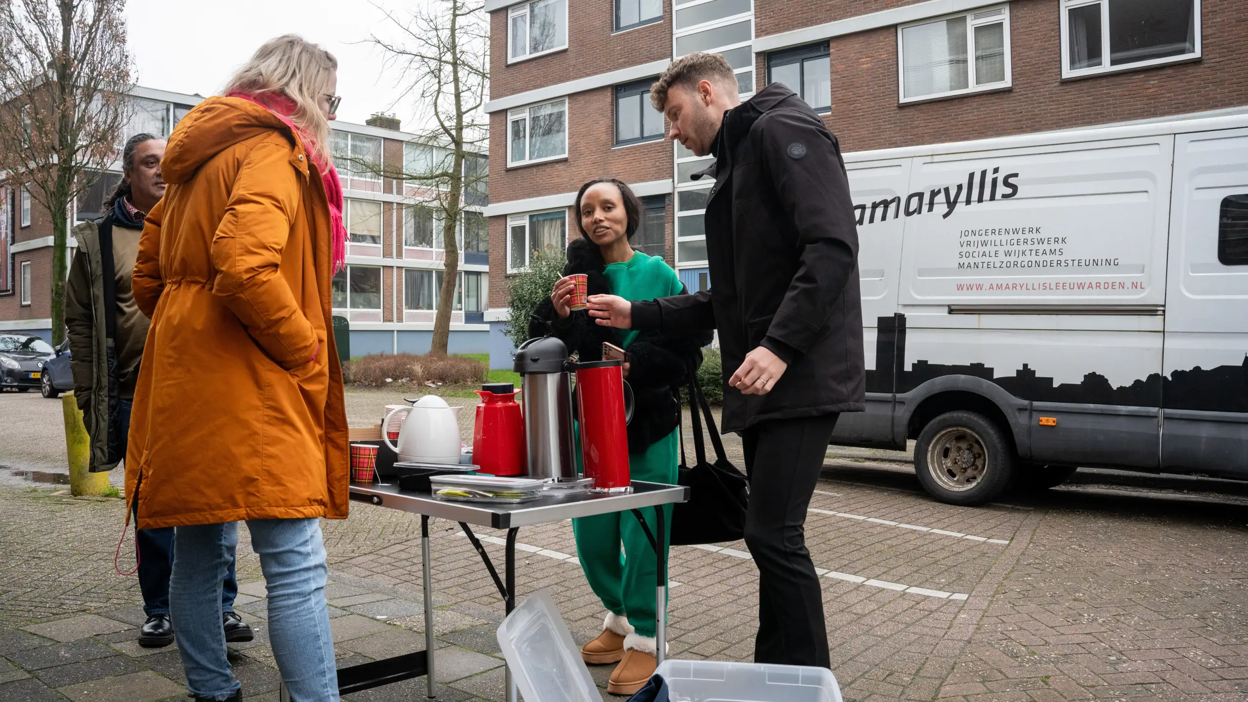 Bakkie in de buurt Canadezenlaan en omgeving