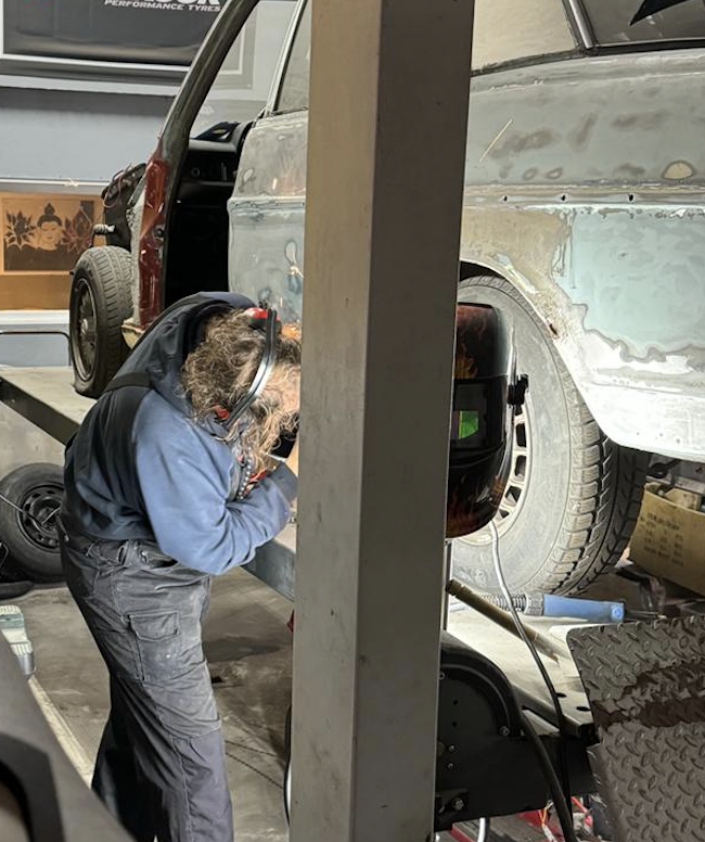 Vrijwilliger met affiniteit werkplaats/auto en/of scooter garage (Dagbesteding)