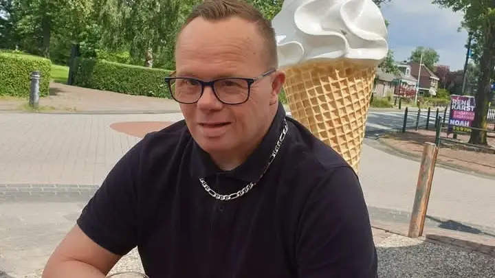 Are you that down-to-earth, patient and calm man who would like to go out with me?