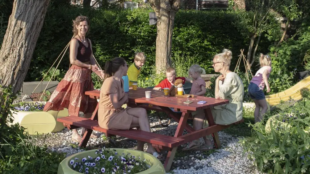 Maak de stad groener bij ’t Tûntsje